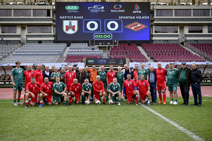 Futbol veteranları arasında dostluq qarşılaşması keçirilib