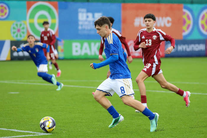 FIFA U-15 Dünya Çempionatı və Festivalında ikinci oyun gününün ilk yarısından maraqlı anlar